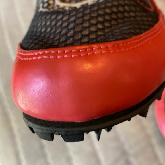 9.5 Nike Jana SPIKES. Like new. With extra spikes - Picture 11 of 17
